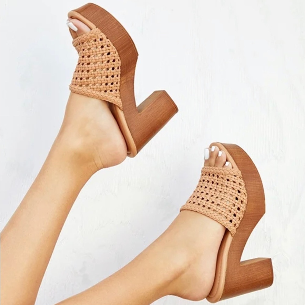 Brand New Woven Platform Heeled Sandals JustFab